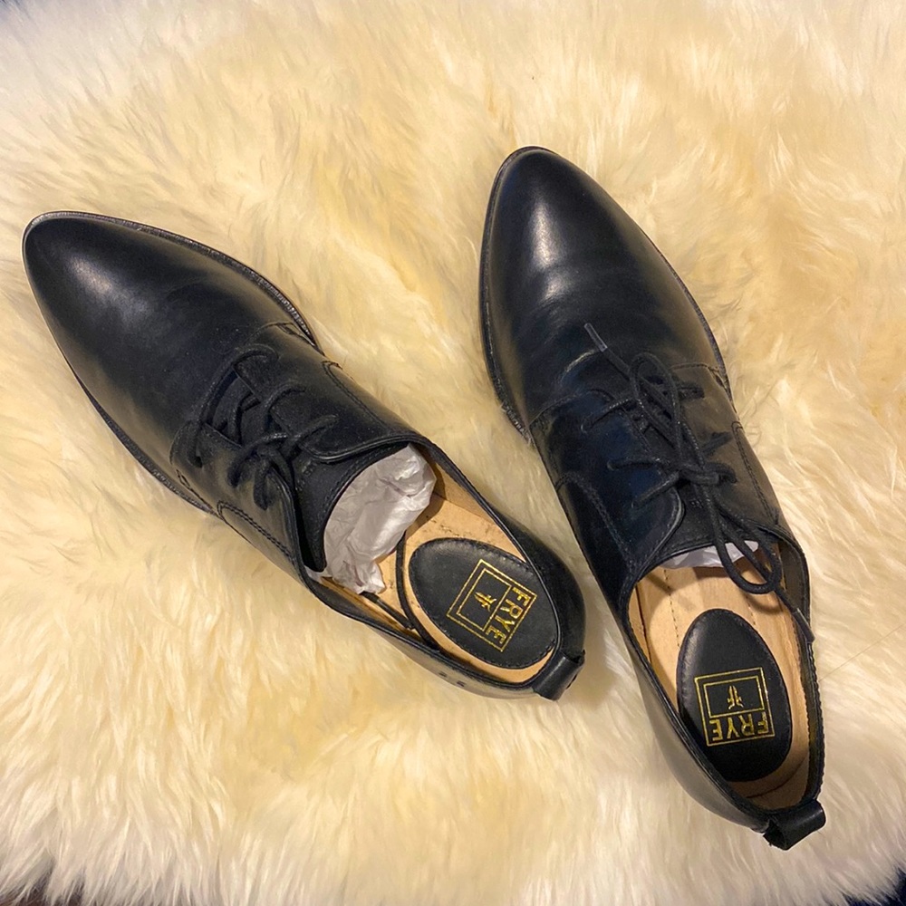 Frye size 7.5 women’s black oxfords (style 3472689)